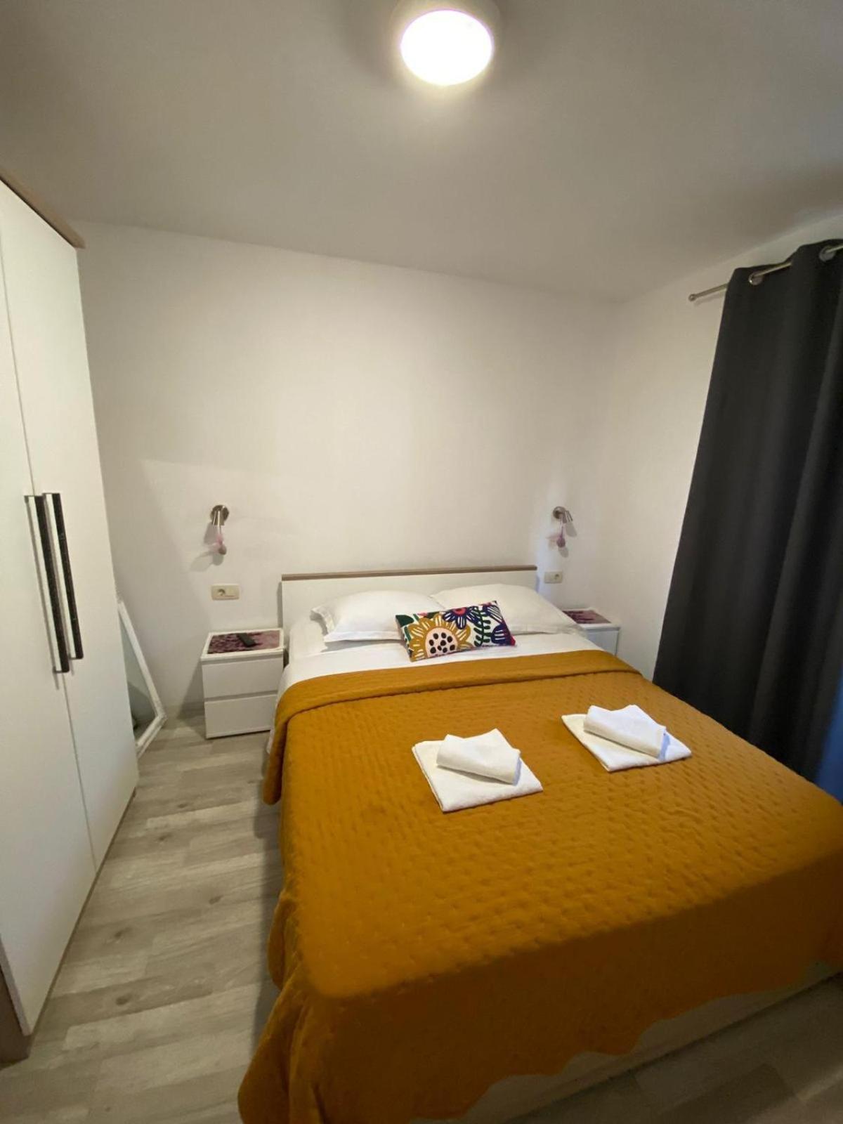 Apartmani Roko Drvenik  Bagian luar foto
