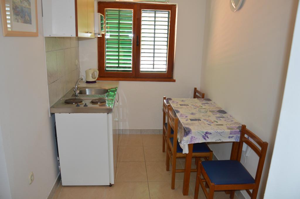 Apartmani Roko Drvenik  Bagian luar foto