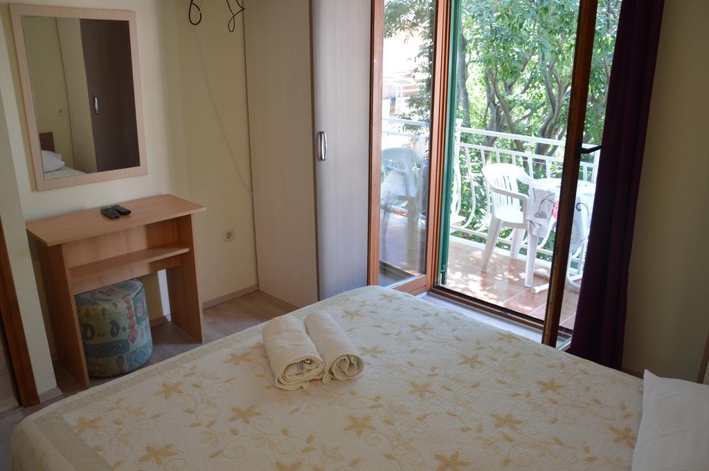 Apartmani Roko Drvenik  Bagian luar foto