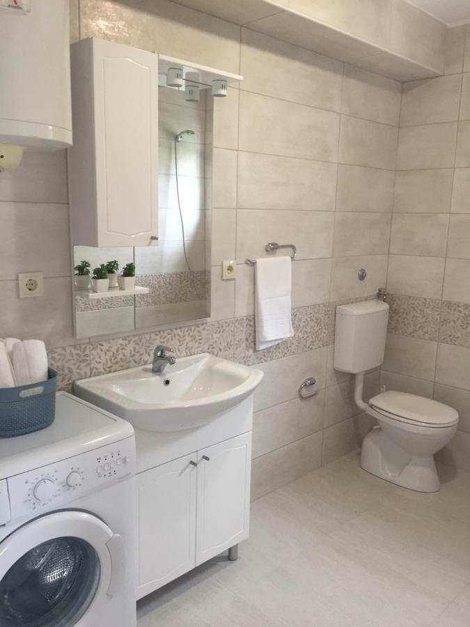 Apartmani Roko Drvenik  Bagian luar foto