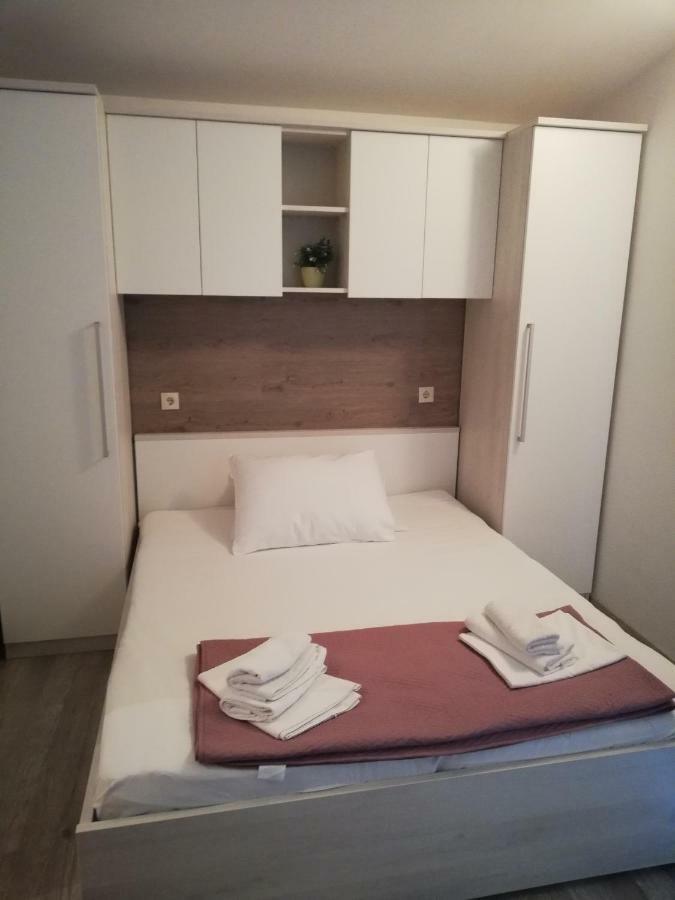 Apartmani Roko Drvenik  Bagian luar foto
